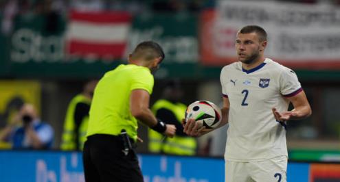 أغلى صفقاته هذا الصيف.. ميلان يعلن ضم بافلوفيتش حتى 2028